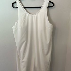 Banana Republic White Snow Day Sheath Dress Medium, NWT - Shorts lined/Bra